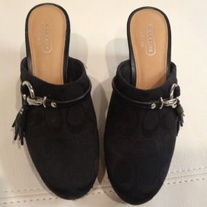 REDUCED Coach clogs