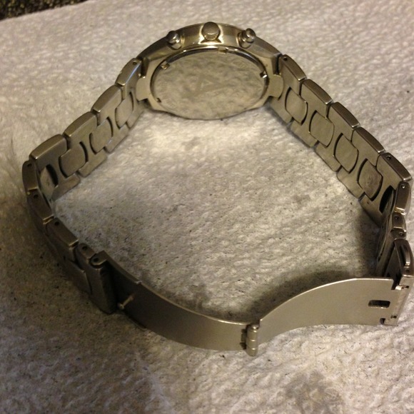 Silver Fossil arkitekt watch w/ chronograph. - Picture 4 of 4