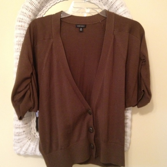 Lovely spring sweater - Picture 1 of 3