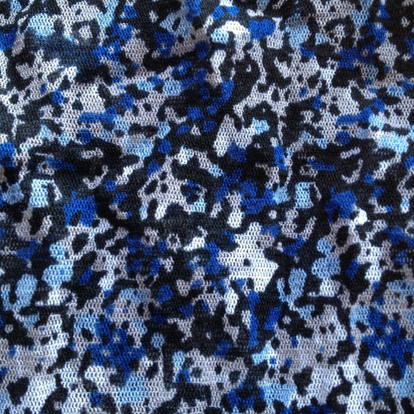 Blue Print Shear Leggings - Picture 2 of 4