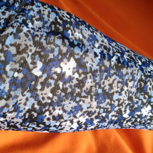 Blue Print Shear Leggings - Picture 4 of 4