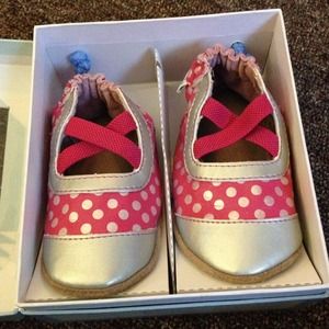 Baby shoes size 12-18mo