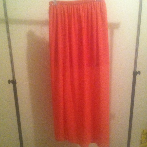 Long Chiffon skirt