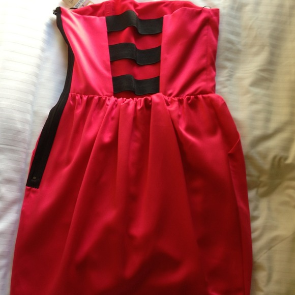 Rachel Roy Pink Cocktail Strapless Dress! Size 6 - Picture 3 of 4