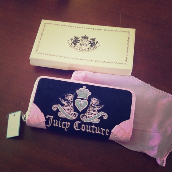 Juicy Couture wallet. Mint condition!