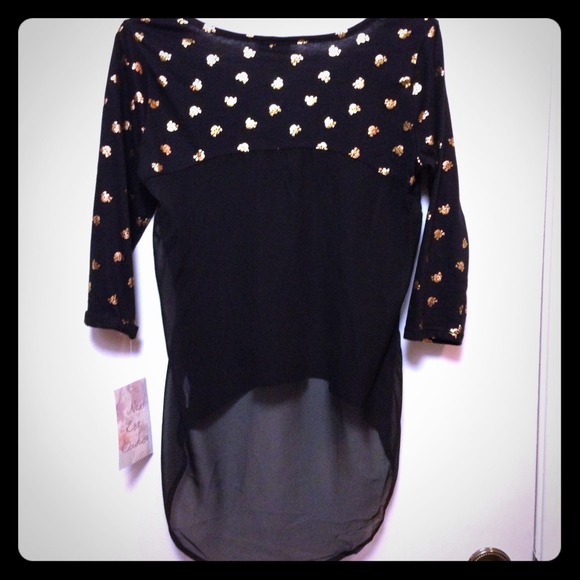 📛Traded📛Fun sheer back skull shirt