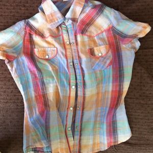 🔴SOLD🔴Really cute top, great with jeans!