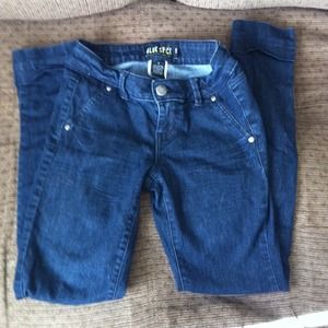 🔴SOLD🔴Nice pair of skinny jeans!!!