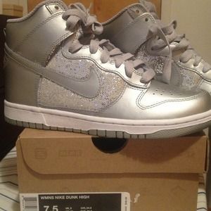 Nike Dunk High sneakers 🔴No trades🔴