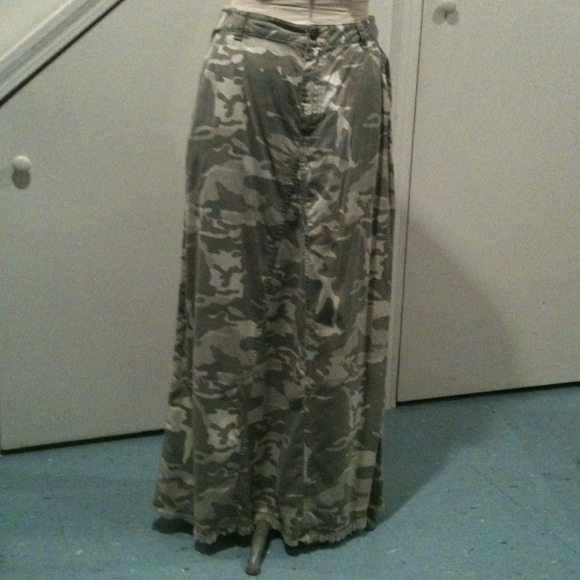 Camouflage skirt