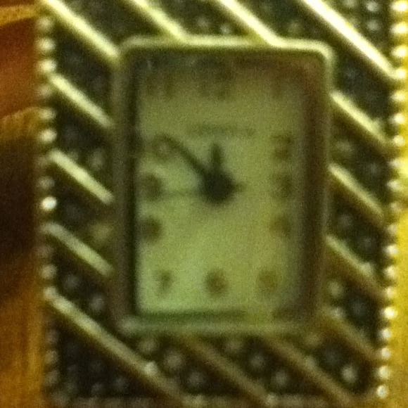 Geneva NWT stainless steel watch <3 - Picture 4 of 4