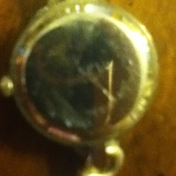 Geneva gently used stainless Steele watch - Picture 4 of 4