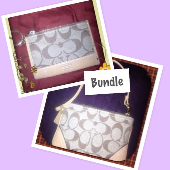 🎁Bundle🎁Coach wristlet and card holder.
