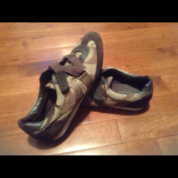Reduced!! Coach shoes