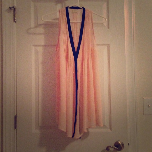 Urban Outfitters Pink & Blk long drapey shirt