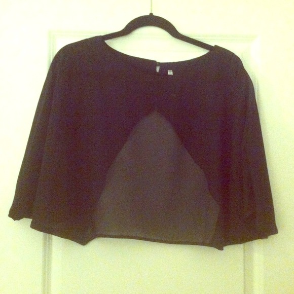 ❌❌SOLD❌❌black open back 3/4 sleeve