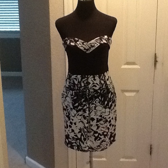 Lipsy Dresses & Skirts - 🚫RESERVED🚫Lipsy London Bustier Dress US6/UK10