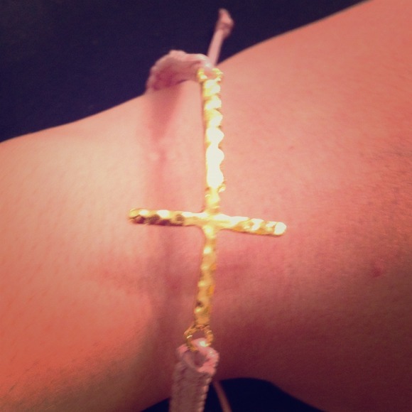 Light pink cross bracelet