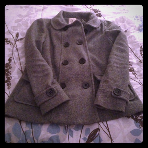 Forever 21 Grey Pea Coat 💙