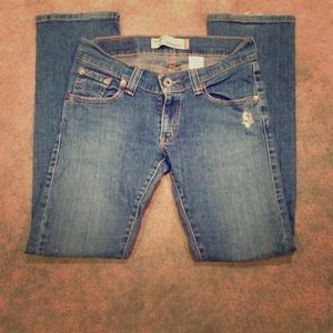 Levi jeans size 3