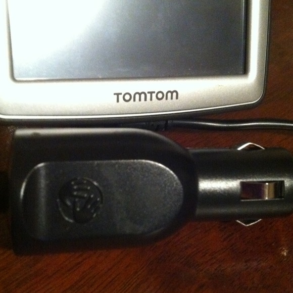 🚫Sold 🚫Tom-tom navigation system - Picture 2 of 3