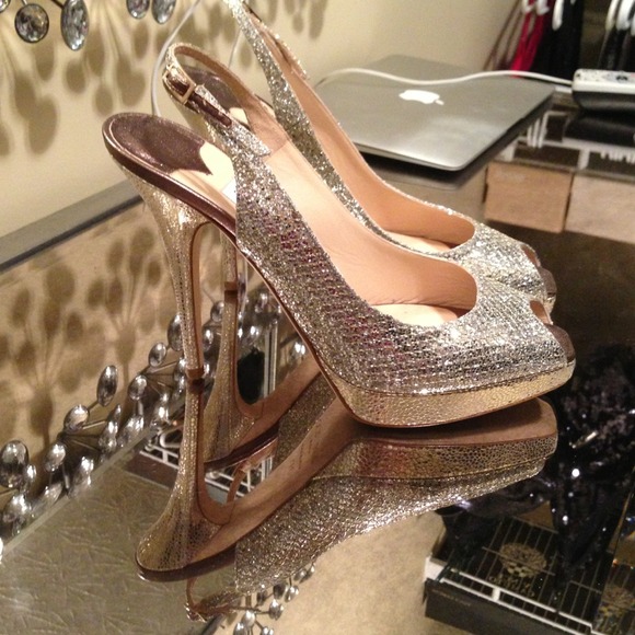AUTHENTIC Jimmy Choo Clue - Picture 4 of 4
