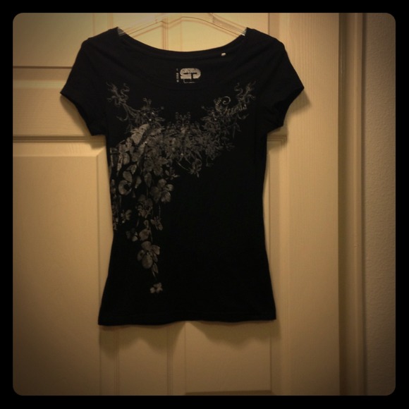 Guess tee