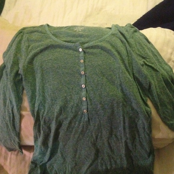 Old navy button tee