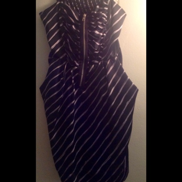 Black stripes zipper dress