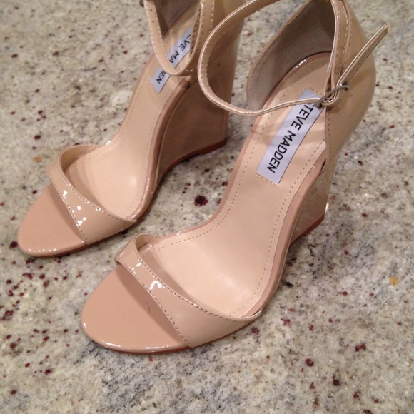 Nude Steve Madden wedges