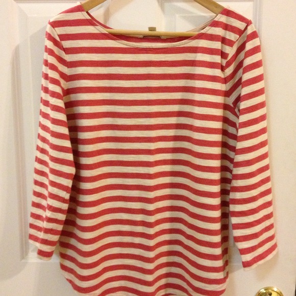 ⚠️SOLD⚠️Coral striped top - Picture 4 of 4