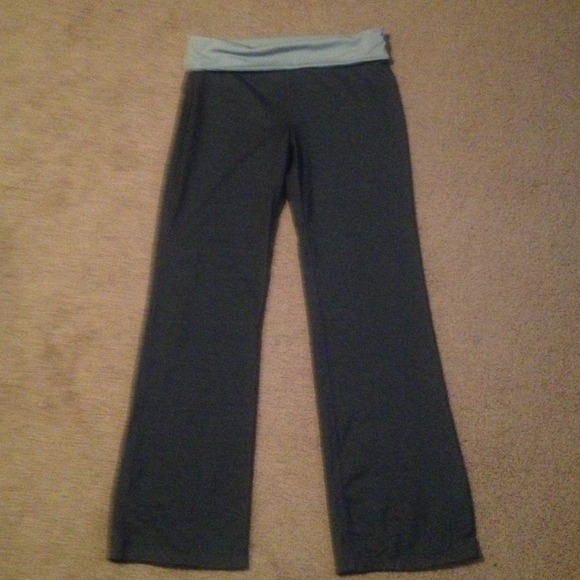 SOLD Spandex yoga pants size large