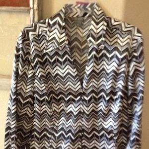 Beautiful Ann Taylor shirt. Size 18