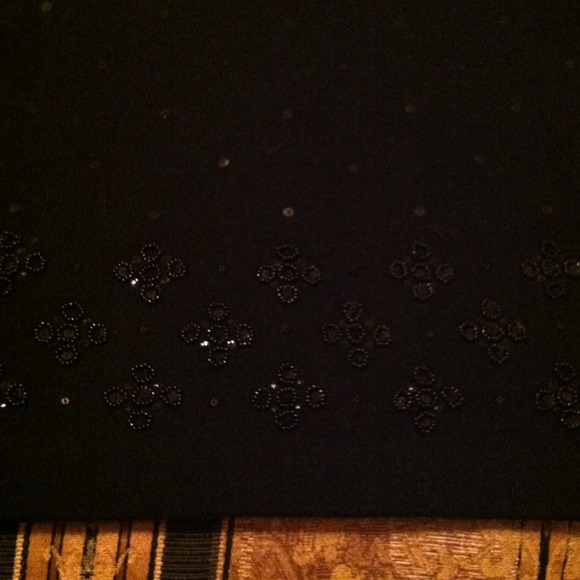 Ann Taylor sleeveless sweater sold!! - Picture 2 of 4