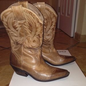 Aldo Pumpa Boots