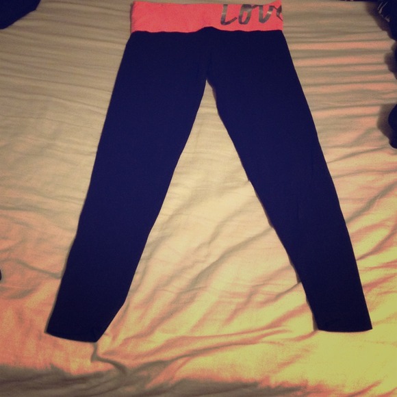 Pink by Victoria Secret yoga leggings