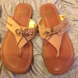 Sperry sandals worn twice! Size 8.5