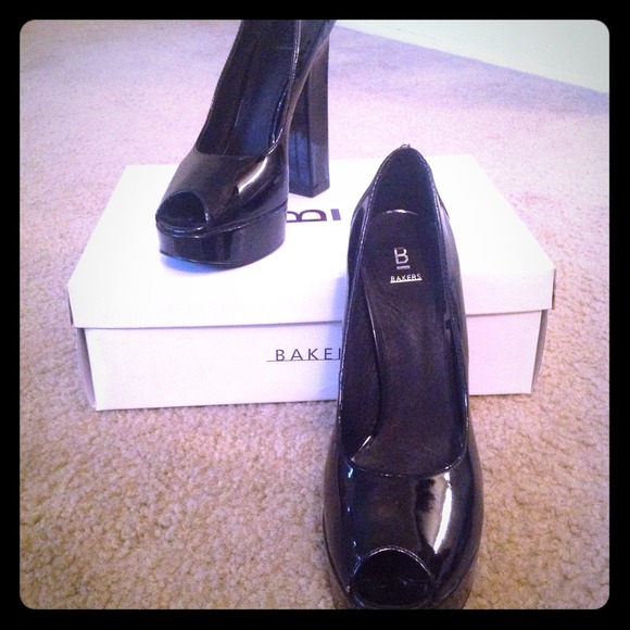 Open toe pumps 5"
