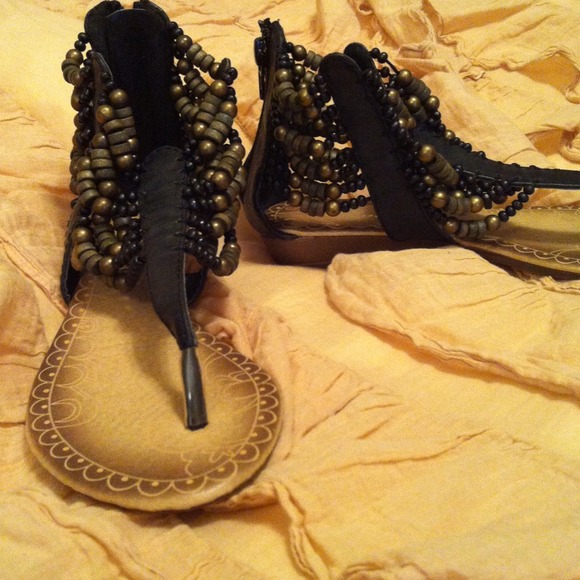 Femini Beaded Sandals - Picture 2 of 2