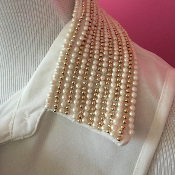 ⚡️FLASH SALE White Sheer Tank Blouse wPearl Collar - Picture 2 of 2