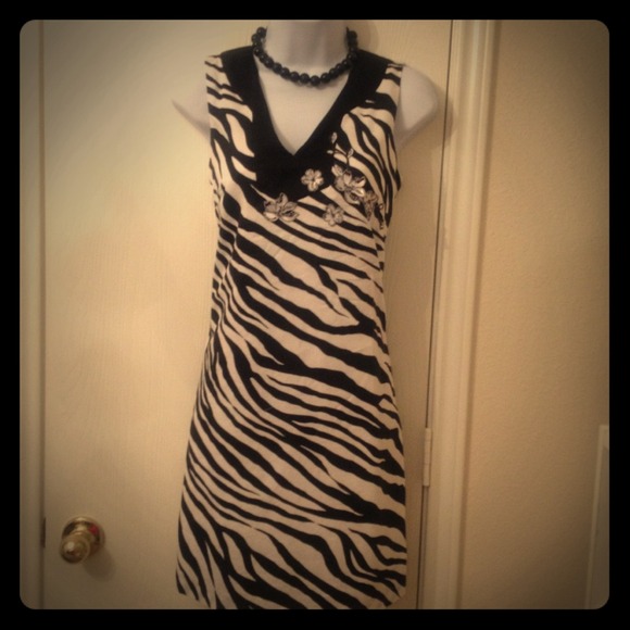 🎉Reserved!!!Michael Kors Zebra dress!!
