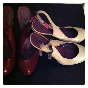 Sz. 11 Madden girl 5 in. Classy heels! 2 pairs.