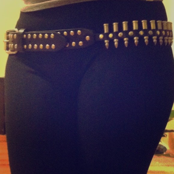 🌀TRADED🌀 Hot Topic bullet belt