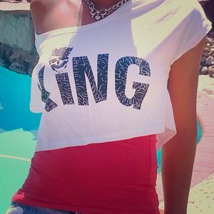 NEW!! Crop top KiNG shirt.