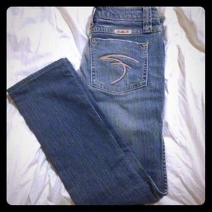 Frankie B - Pink embroided "F"