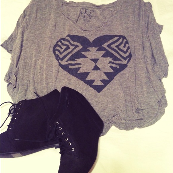 Aztec heart top