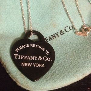 TRADED 🚫Black Tiffany Necklace