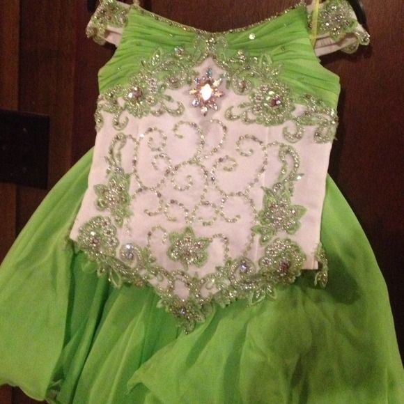 Little girls size 6 glitz dress