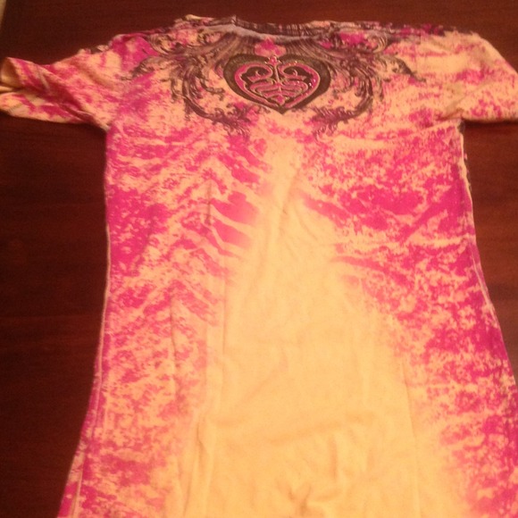 💥Sold bundle💥SINFUL TSHIRT - Picture 2 of 2