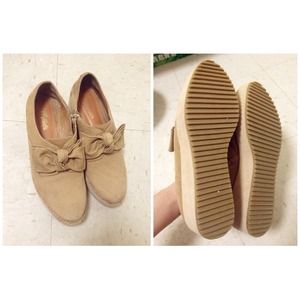 Cute Bow platform